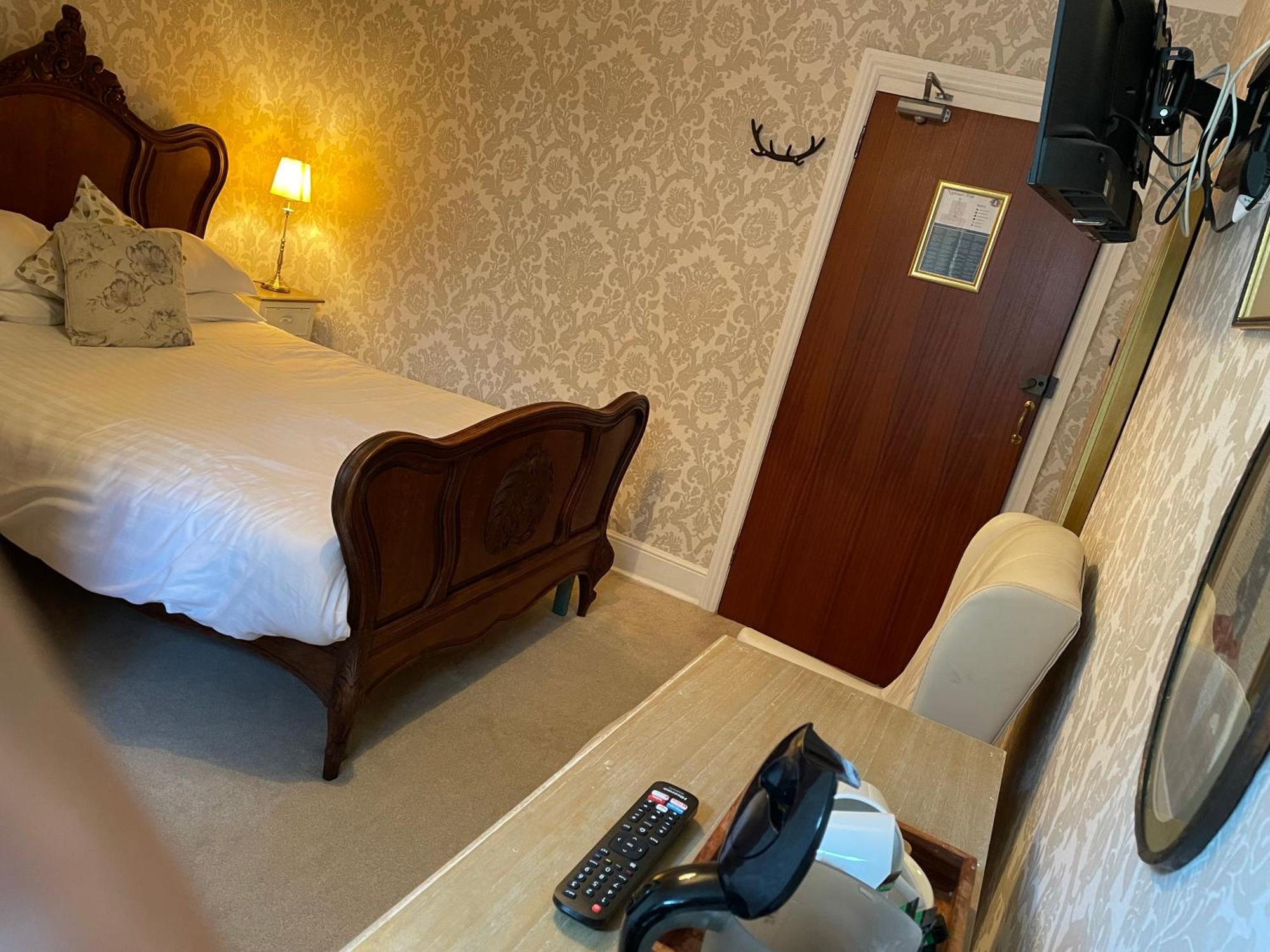 Keats Hotel